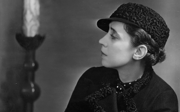 Elsa Schiaparelli Roma 1890 - Parigi 1973